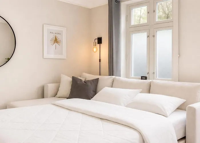 Leilighet Twin Flat 2nd Floor Centre - Norwegians Minimum Age 25 *