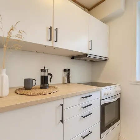 Twin Flat 2nd Floor Centre - Norwegians Minimum Age 25 * Μπέργκεν