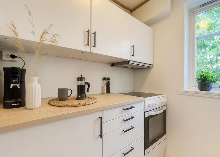 Twin Flat 2nd Floor Centre - Norwegians Minimum Age 25 * Bergen